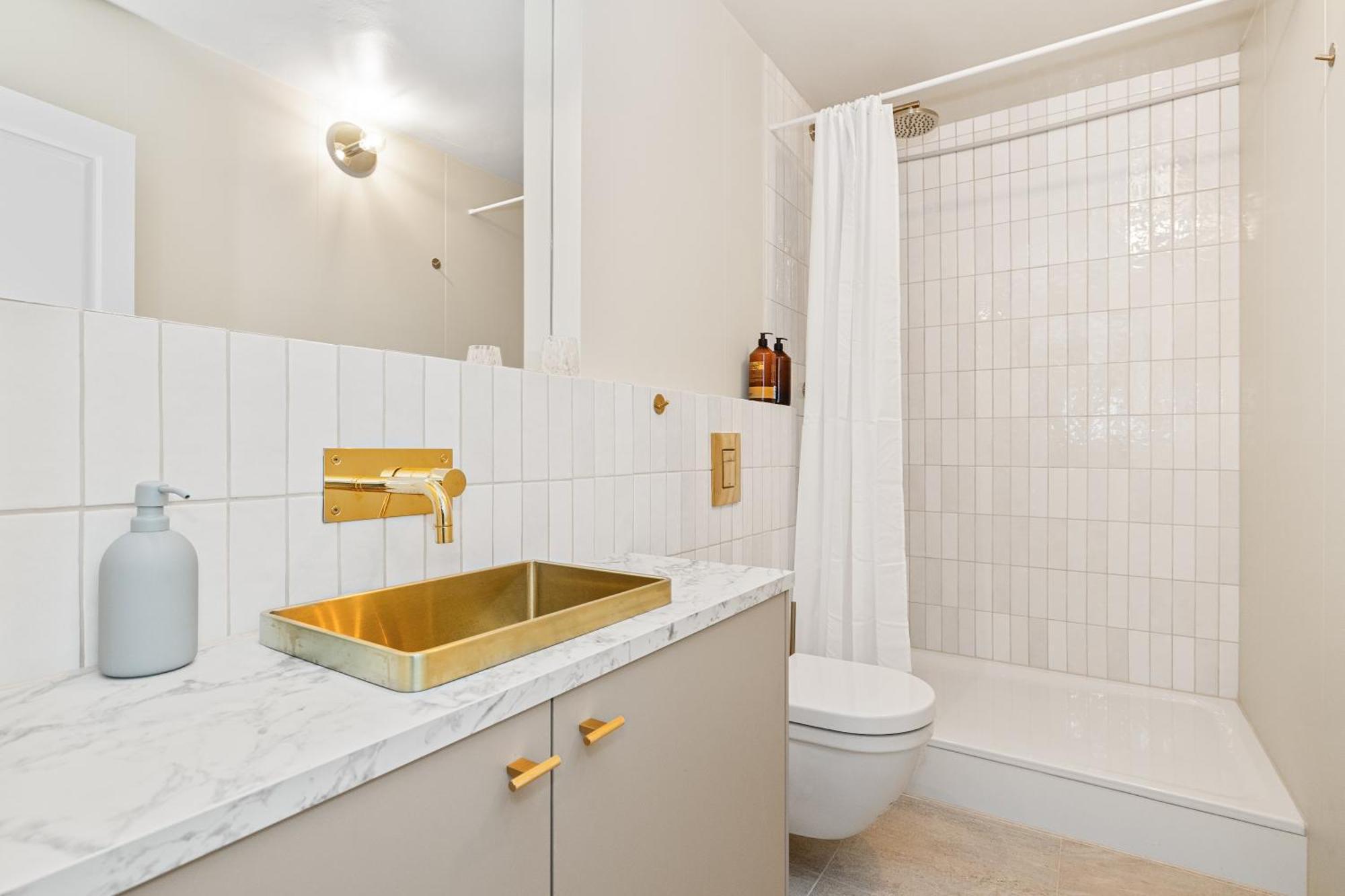 Downtown Baldursbra - Two Bedroom Apartment 雷克雅維克 外观 照片